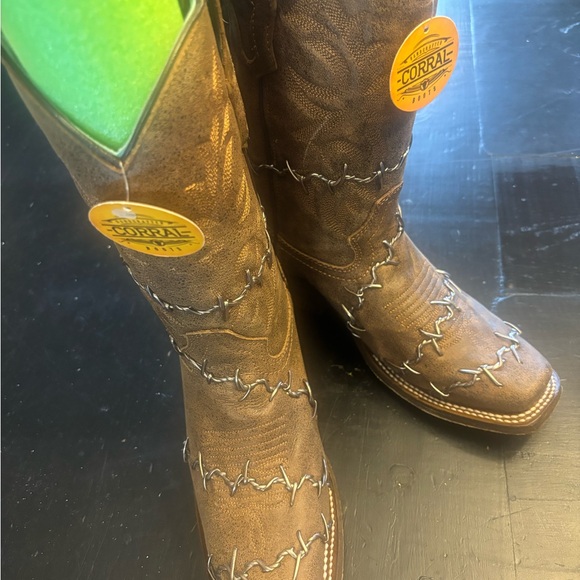 Corral Women’s Bared Wire Woven Western Boots Square Toe SZ 6.5 - Picture 5 of 15